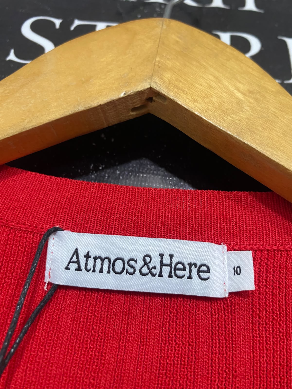 ATMOS & HERE  |S | BUST 15 | A73 |  RED RIBBED SHORT-SLEEVE KNIT MIDI DRESS