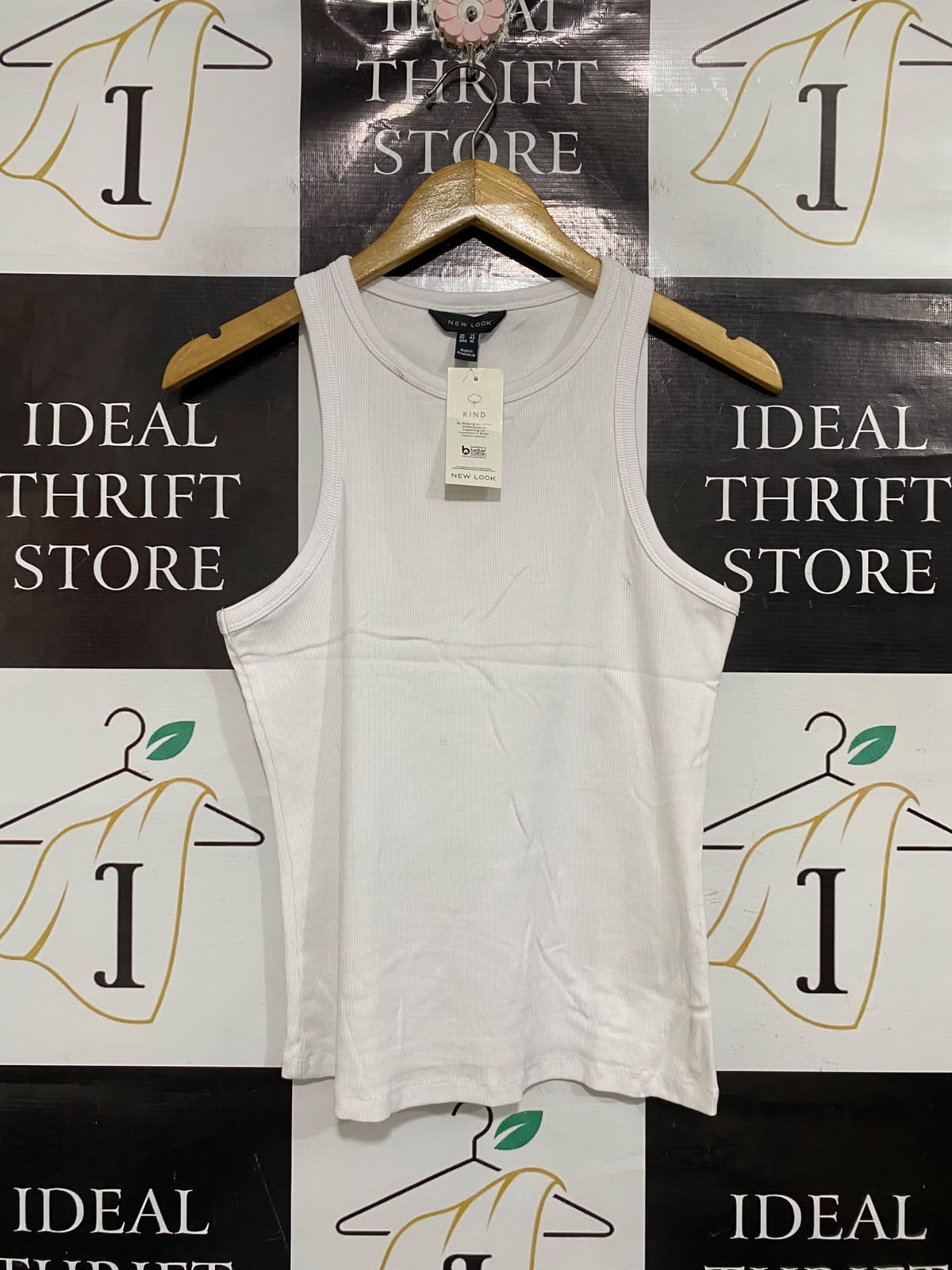NEW LOOK |S | BUST 16 | A73 |   WHITE RIBBED CREW-NECK TANK TOP
