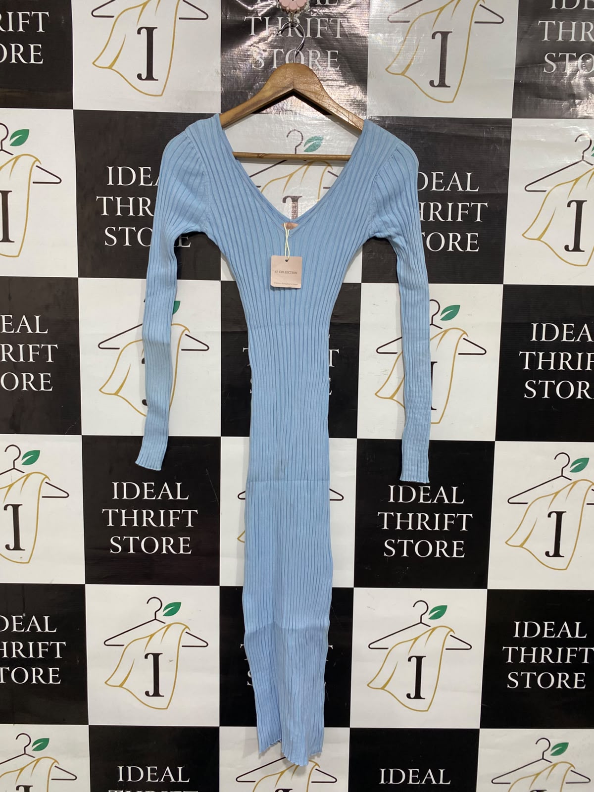 SJ COLLECTION |XS | BUST 12 | A75|  BABY BLUE V-NECK RIBBED KNIT MIDI DRESS