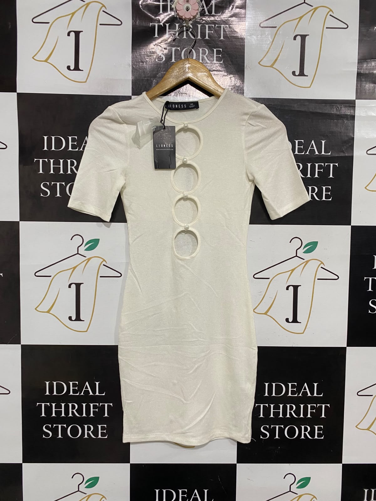 LIONESS |XS | BUST 13 | A74|  WHITE RING CUT-OUT MINI DRESS