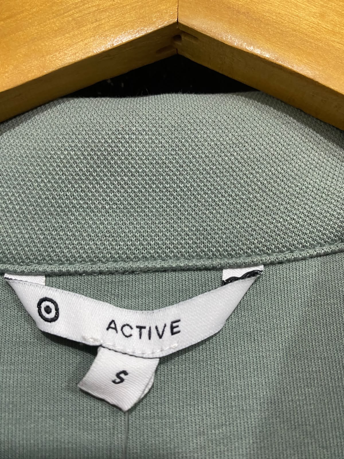 TARGET ACTIVE |S | BUST 23 | A74|  SAGE GREEN COLLARED SWEATSHIRT