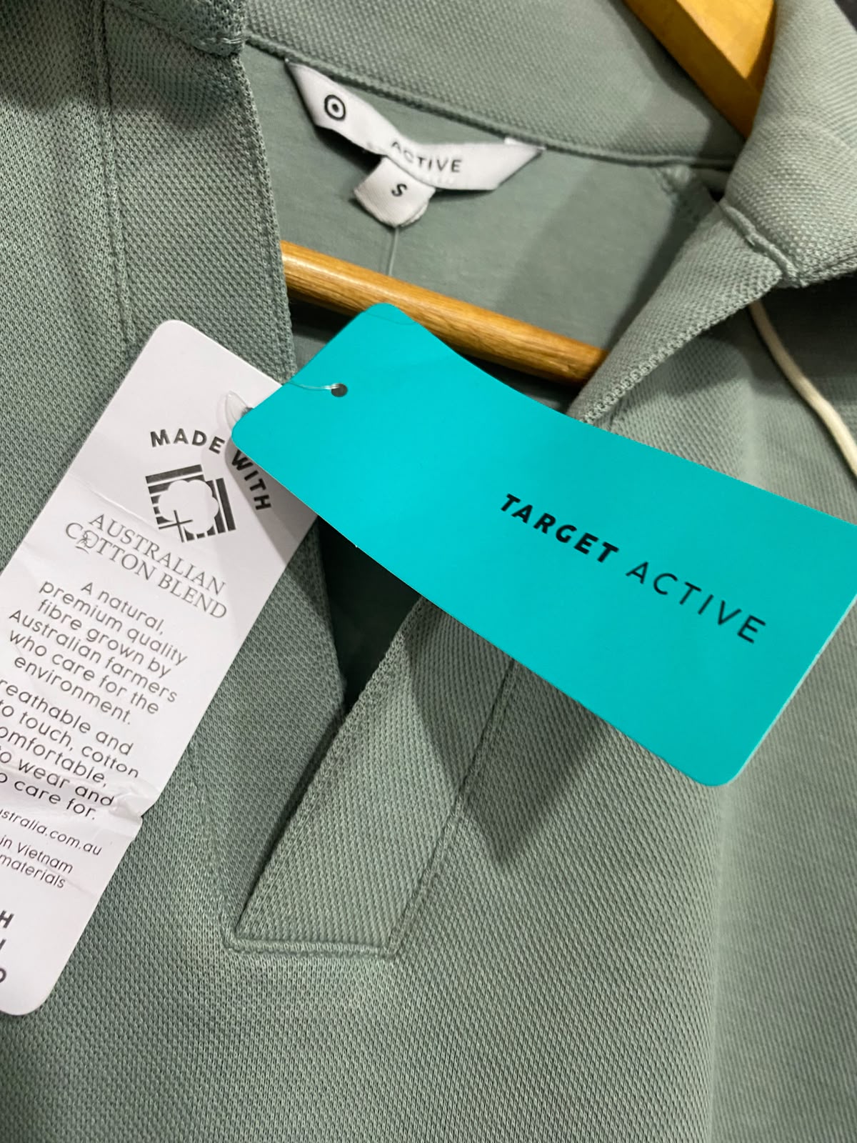 TARGET ACTIVE |S | BUST 23 | A74|  SAGE GREEN COLLARED SWEATSHIRT
