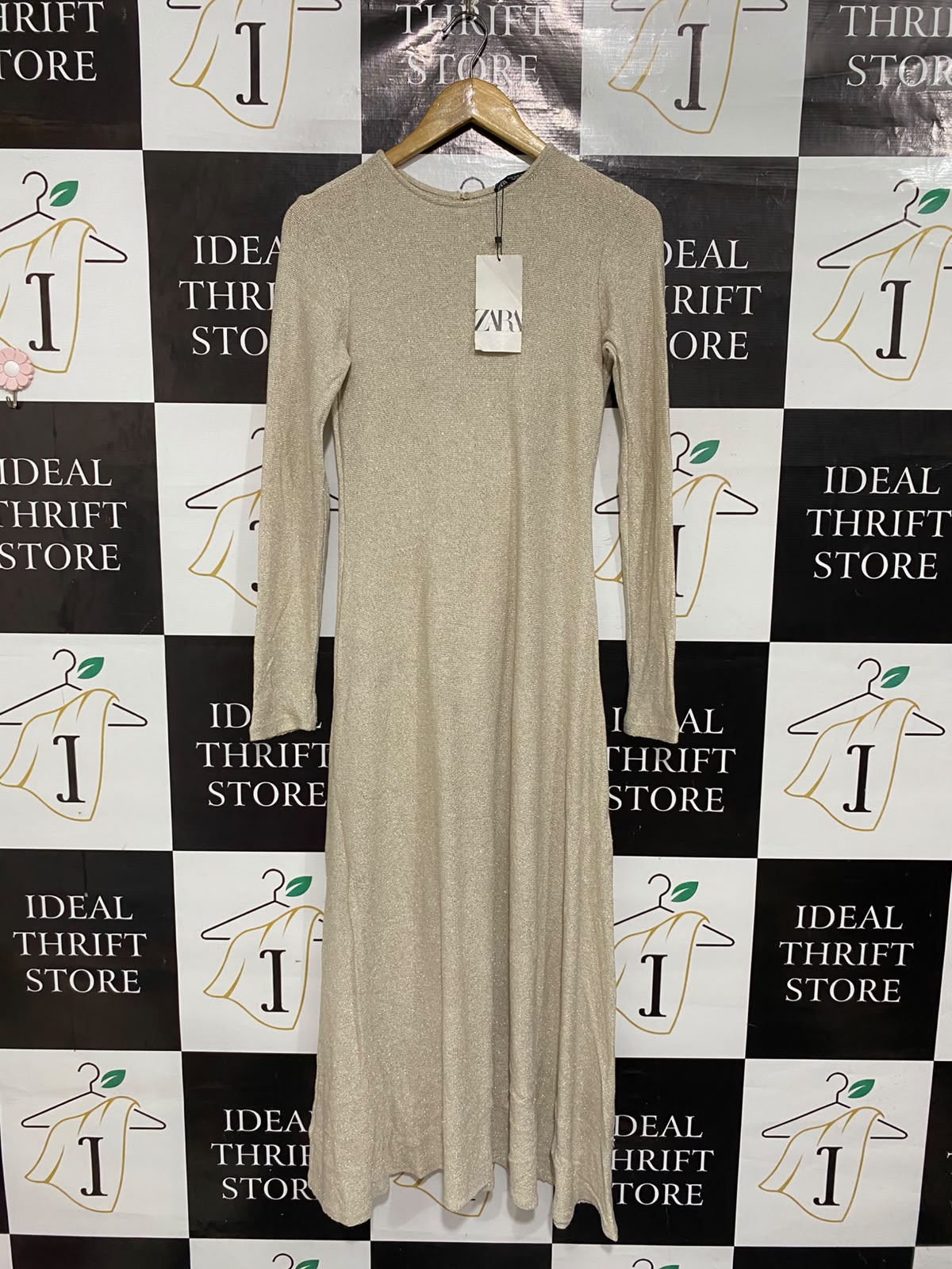 ZARA |M | BUST 15  | A74|   BEIGE SHIMMER KNIT MAXI DRESS