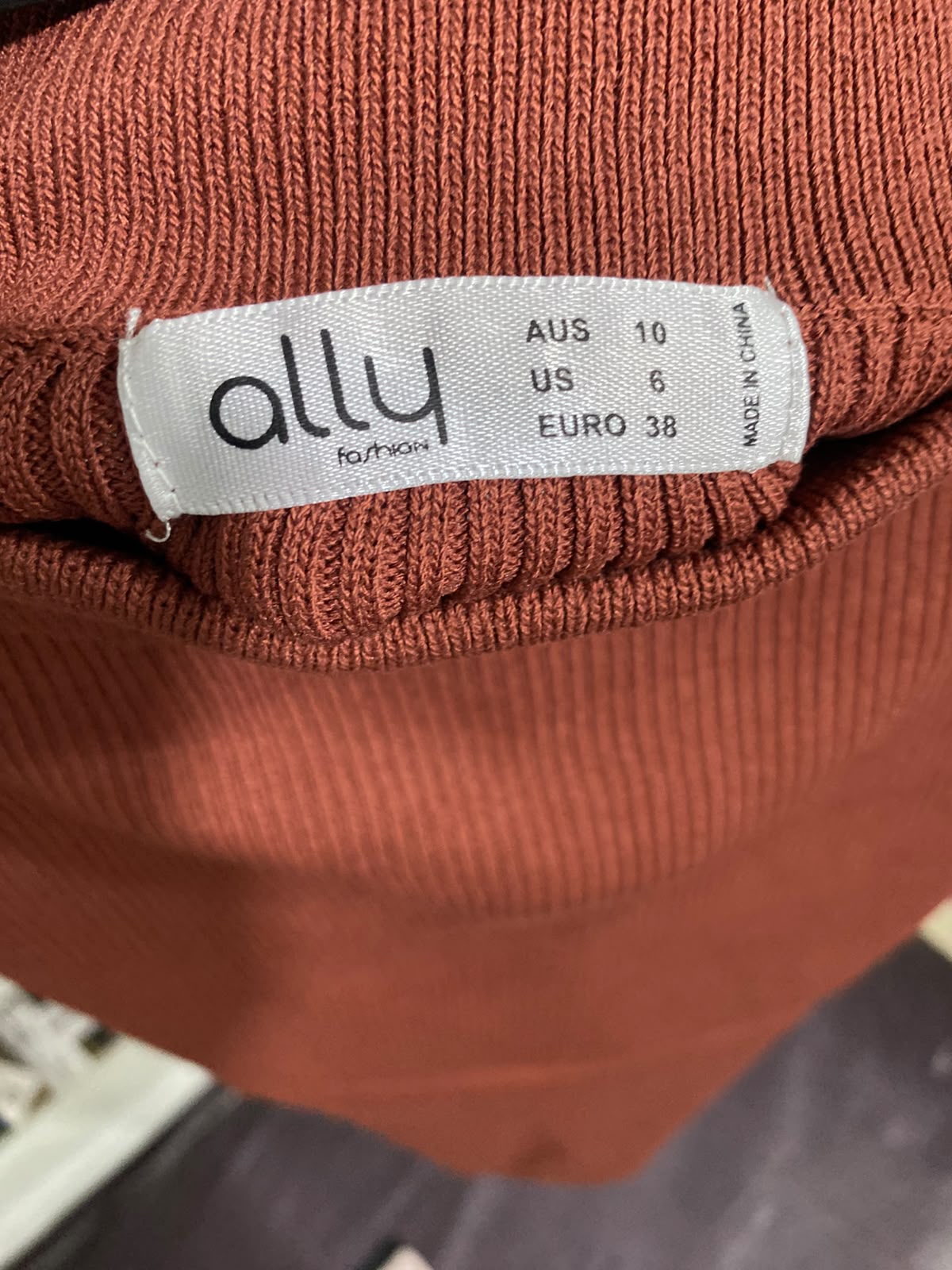 ALLY FASHION |M | WAIST 28 | A75 | RUST BROWN RIBBED MIDI SKIRT