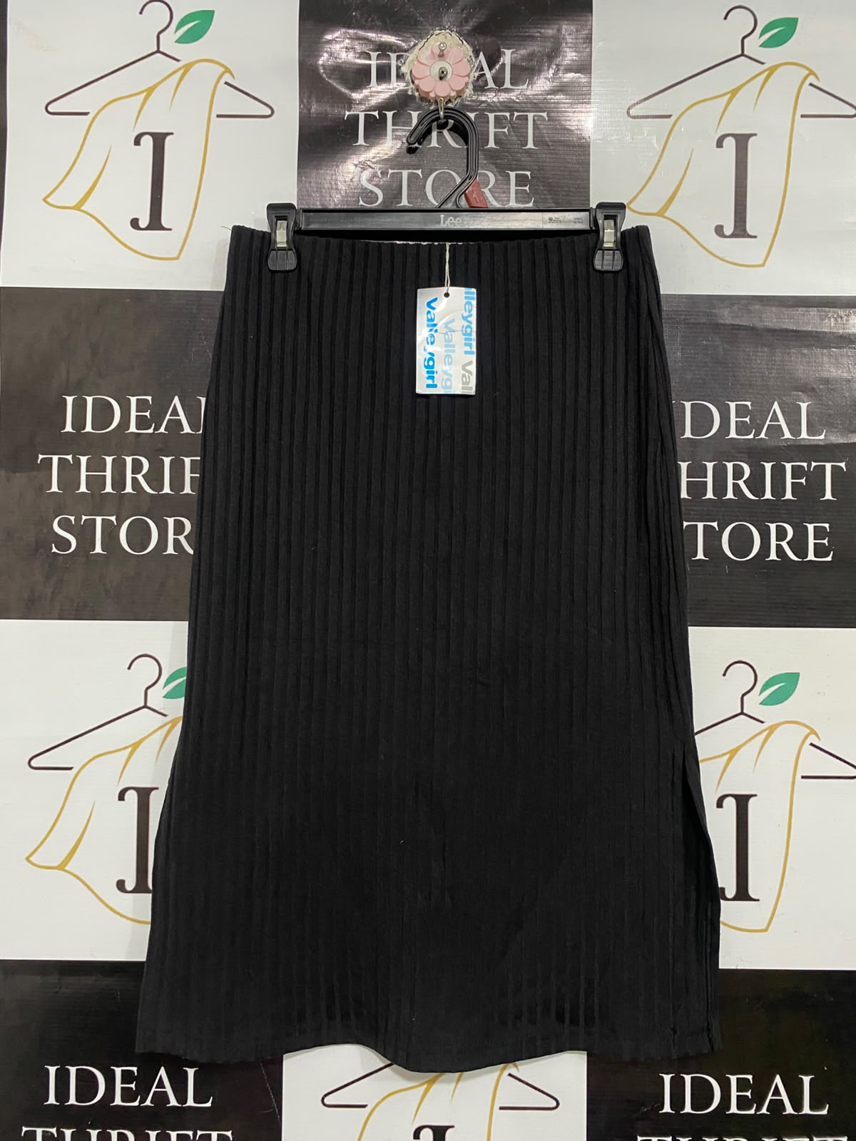 VALLEYGIRL |L | WAIST 28 | A75 | BLACK RIBBED SIDE-SLIT MIDI SKIRT