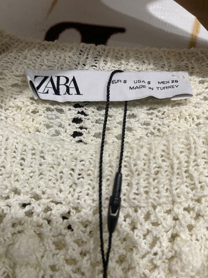 ZARA | S| BUST 13 | A75 | OFF-WHITE CROCHET FLORAL EMBELLISHED CAMI TANK TOP