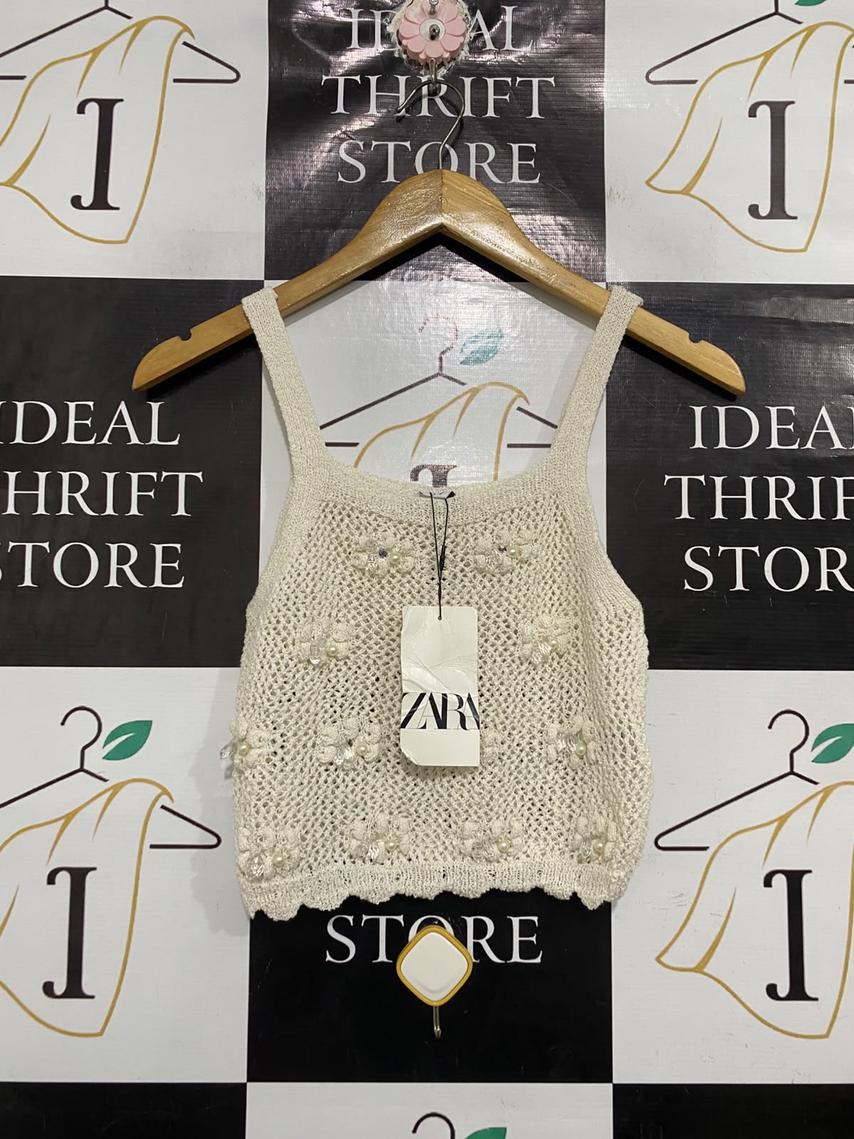 ZARA | S| BUST 13 | A75 | OFF-WHITE CROCHET FLORAL EMBELLISHED CAMI TANK TOP