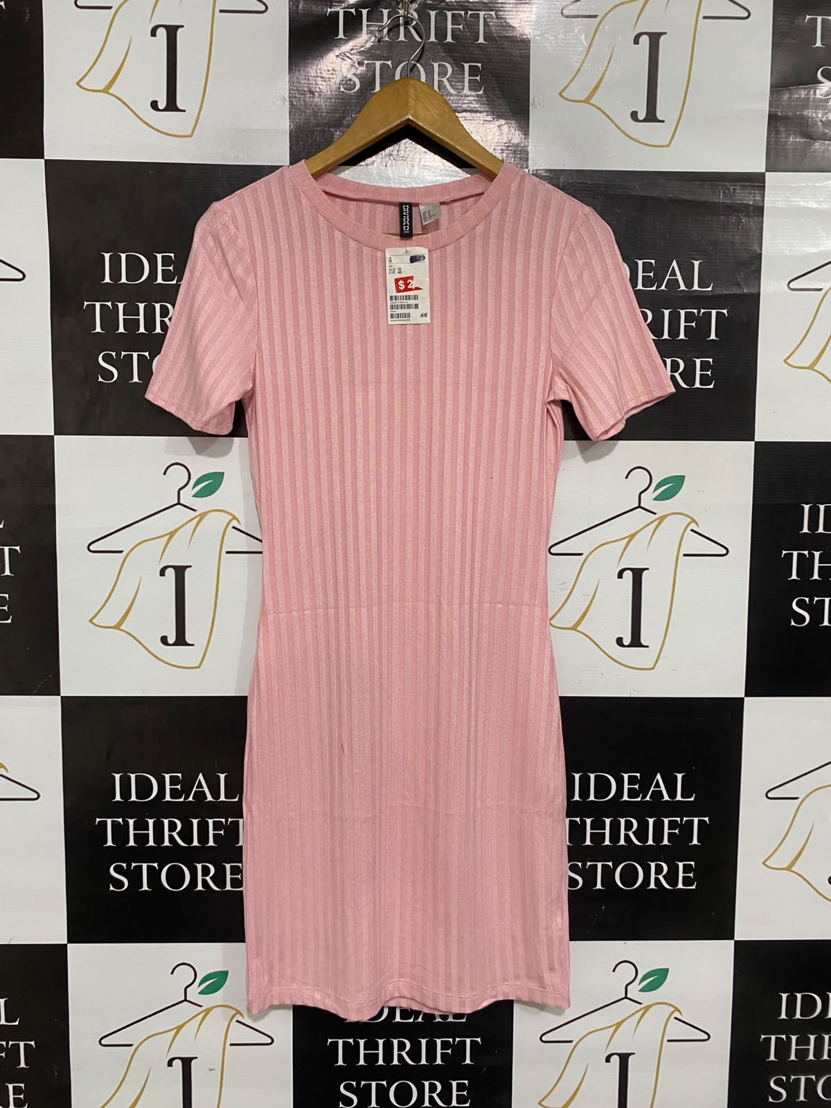 H&M |M | BUST 15 | A75 | PASTEL PINK RIBBED SHORT SLEEVE MIDI DRESS