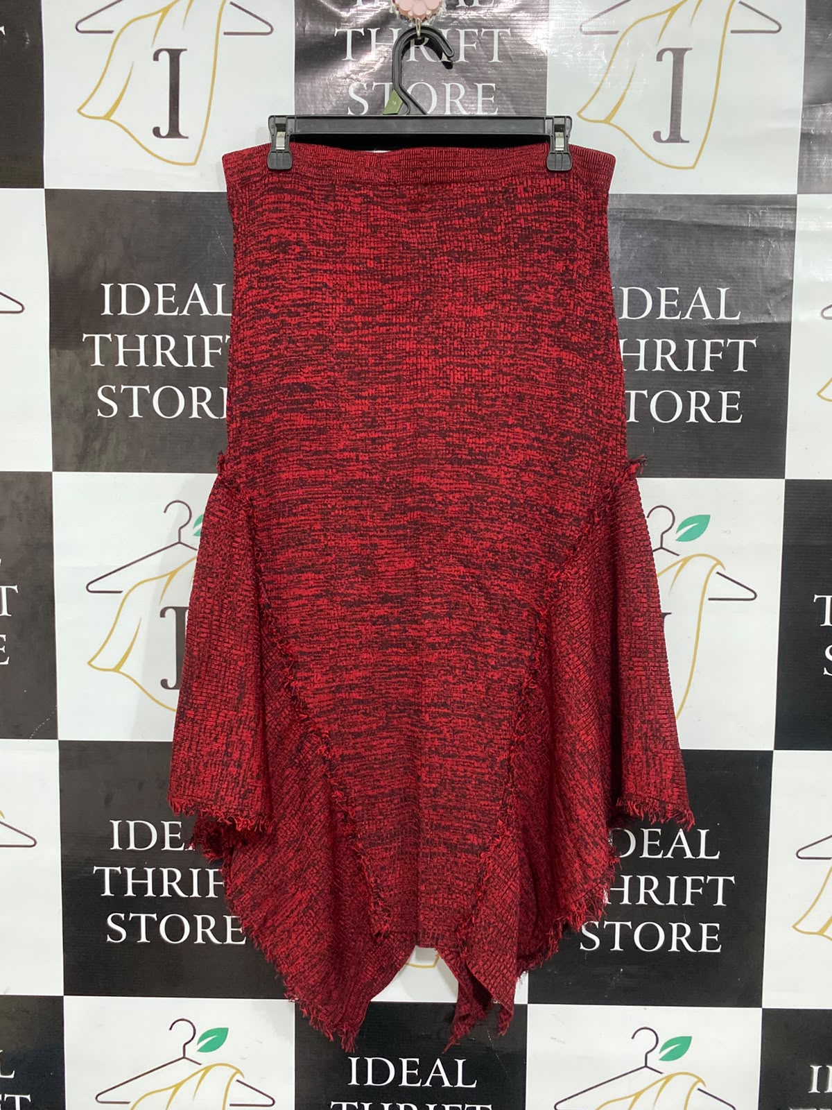 VERONIKA MAINE |L | WAIST 32 | A75 | RED AND BLACK MÉLANGE KNIT HANDKERCHIEF HEM SKIRT
