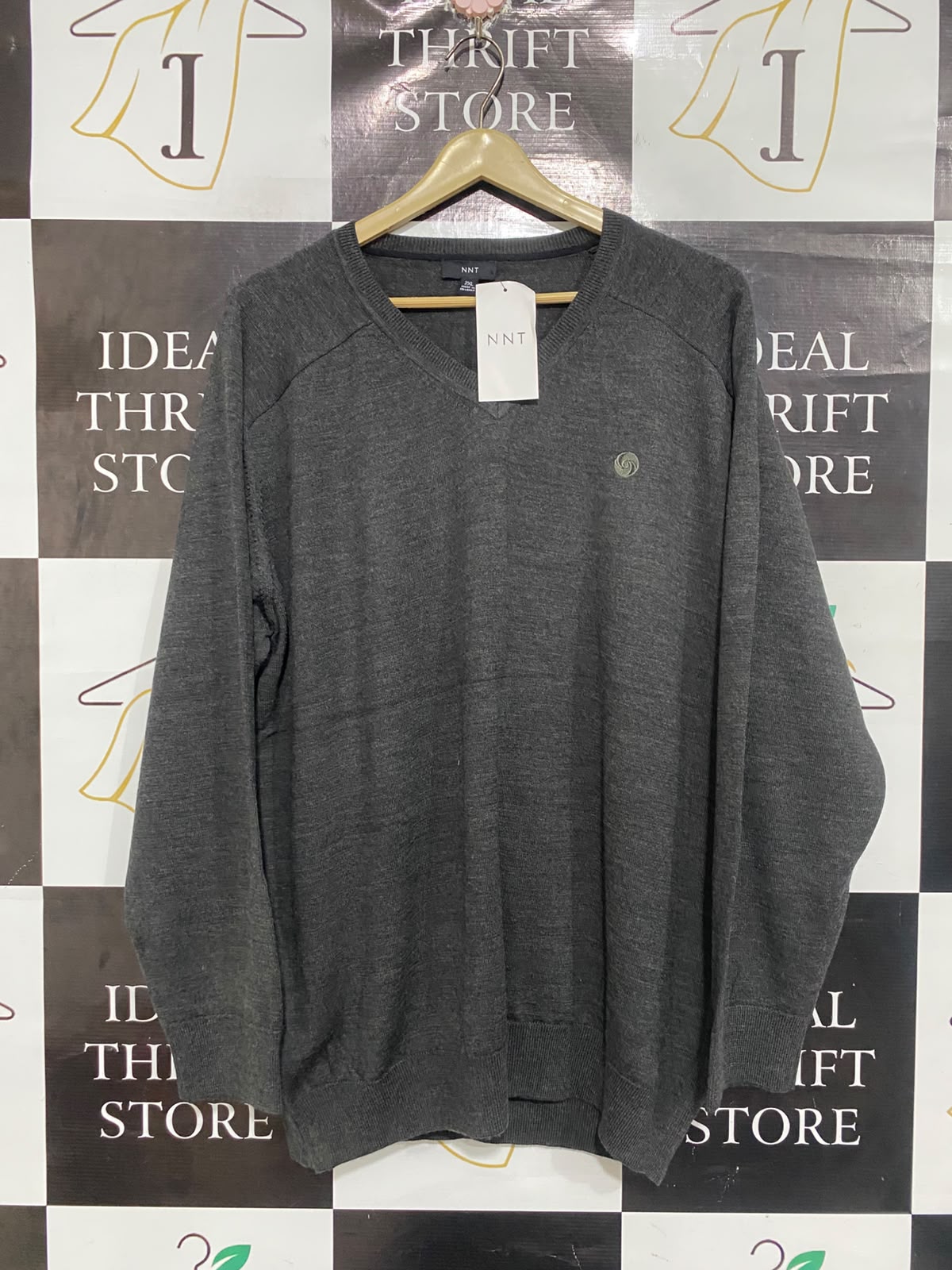 NNT | XL | BUST 24| A75 | CHARCOAL GREY V-NECK LONG SLEEVE KNIT PULLOVER