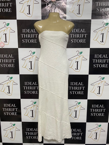 PRINCESS POLLY |S|  BUST 16 | A75 | WHITE TEXTURED STRAINLESS STRAPLESS MAXI DRESS