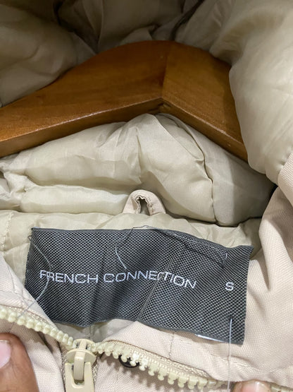 FRENCH CONNECTION |S | BUST 21 | A75 | BEIGE FAUX-FUR HOODED PUFFER JACKET