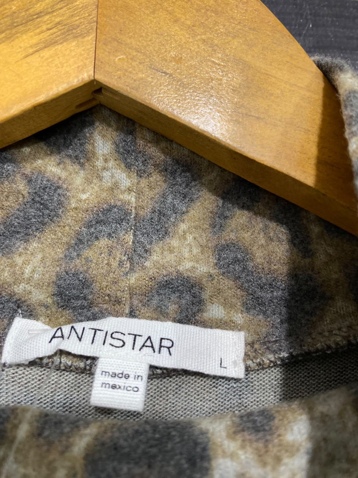 ANTISTAR |L | BUST 17 | A75 | LEOPARD PRINT MOCK NECK SLEEVELESS MIDI DRESS