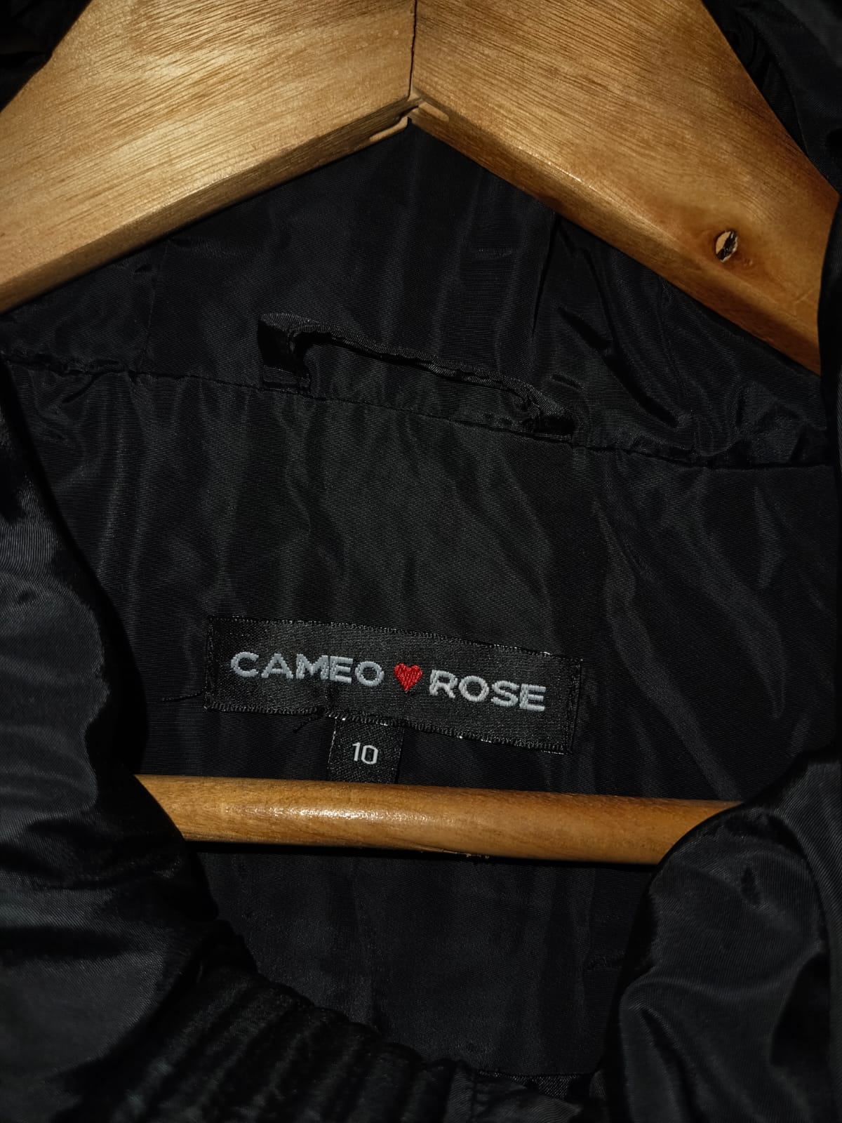 Cameo Rose Black Long Belted Hooded Puffer Gilet | New Look W-21 / L-47