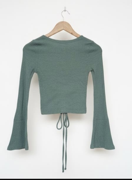 Shein Green Long Sleeve T-shirt RibbedTop Flared Sleeve W-11.5 / L-17