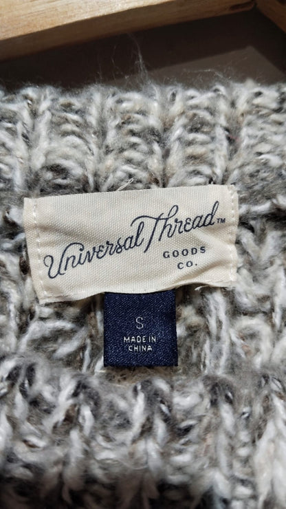 Universal Thread Women's Size S Gray White &amp; Gray Knit Design Crew Neck W-20/ L-22