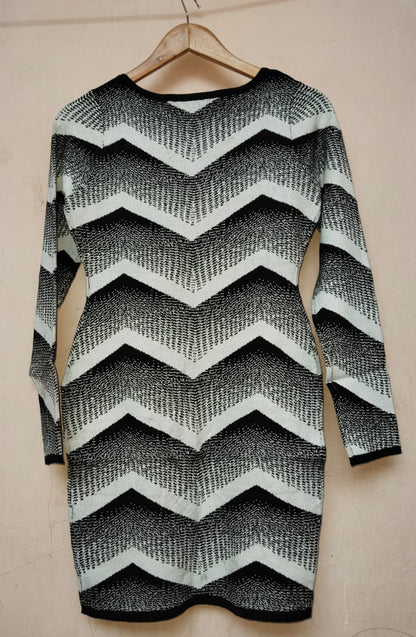 Say What? Black & White Print Flattering Hourglass Sweater Dress.W-16.5 / L-32