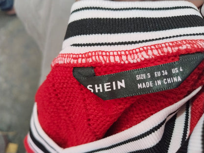 SHEIN Style Varsity Red Black V-Neck Sweatshirt Women W-15 / L-17