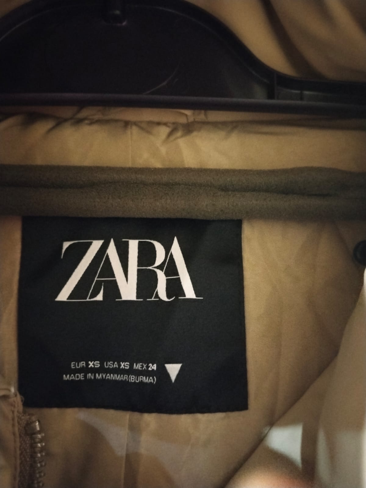 Zara Puffer Jacket W-25/ L-22