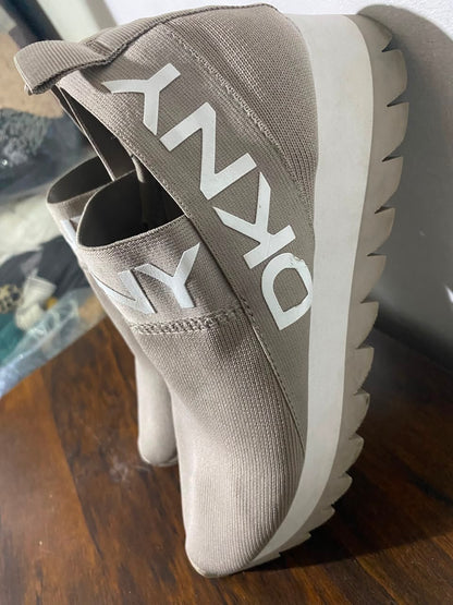 DKNY|EU38|PK8| Women's Knit Slip-On Sneakers – Taupe / Beige